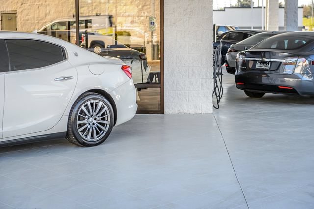 Used 2018 Maserati Ghibli RWD image 54