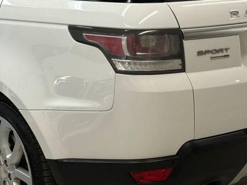 Used 2015 Land Rover Range Rover Sport HSE image 12