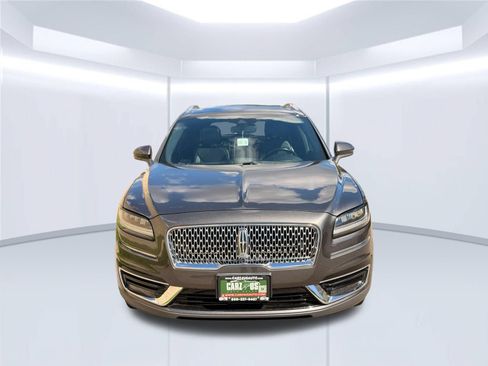 Used 2020 Lincoln Nautilus Reserve w/ Cargo Utility Package AWD/4WD image 2