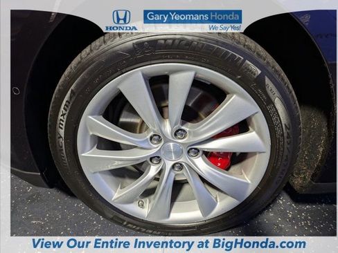 Used 2015 Tesla Model S 90D image 13