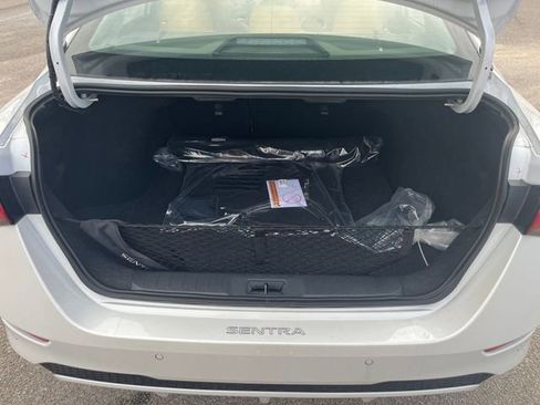 New 2025 Nissan Sentra SV w/ SV Premium Package FWD image 20