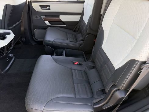 Used 2024 Toyota Sequoia Capstone AWD/4WD image 32