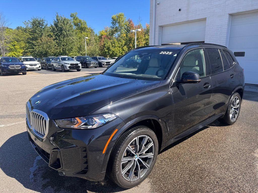 Used 2025 BMW X5 xDrive40i w/ Executive Package AWD/4WD image 3