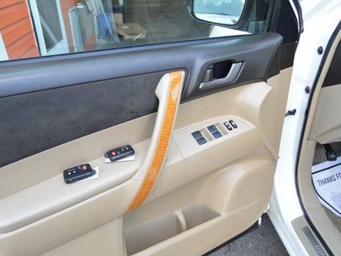 Used 2010 Toyota Highlander 4WD Hybrid w/ Extra Value Pkg 2 image 58