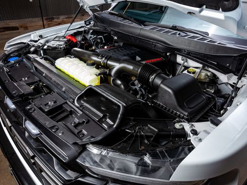 Used 2025 Ford F150 Raptor image 40