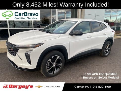 Used 2024 Chevrolet Trax RS image 1