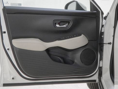 New 2026 Honda HR-V LX image 17