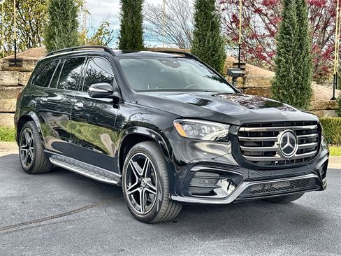 Used 2024 Mercedes-Benz GLS 450 4MATIC image 7