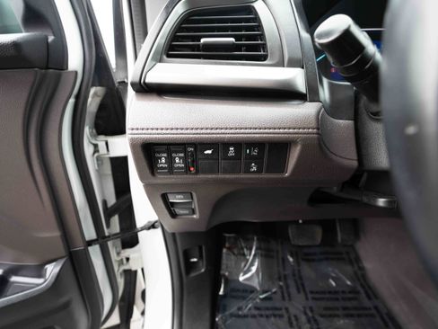 Used 2020 Honda Odyssey EX-L image 11