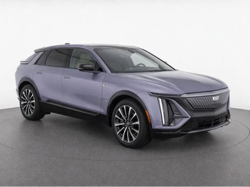 Certified 2024 Cadillac Lyriq Sport AWD/4WD image 7
