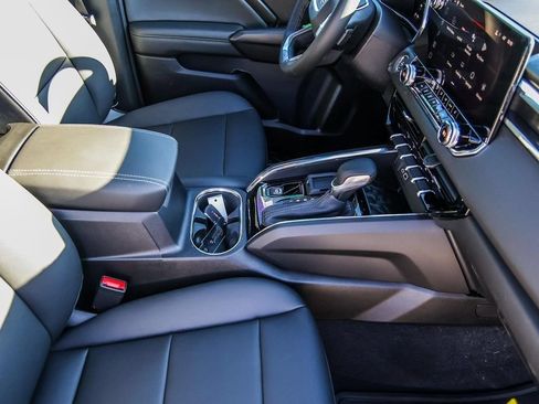 New 2026 GMC Canyon Elevation w/ Convenience Package RWD image 69