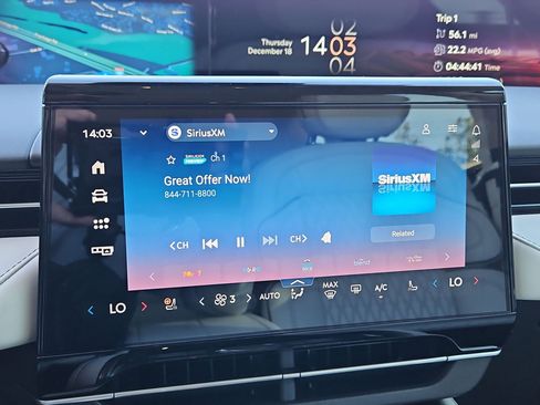 Used 2025 Lincoln Nautilus Black Label image 21