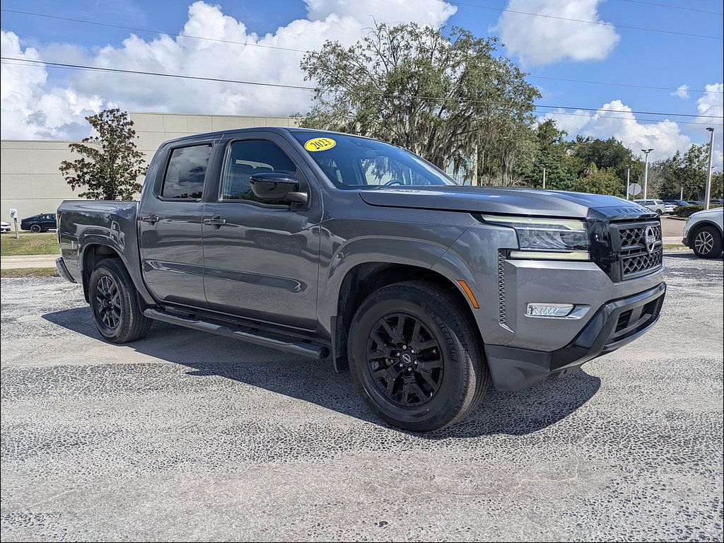 Used 2023 Nissan Frontier SV w/ Midnight Edition Package RWD image 3