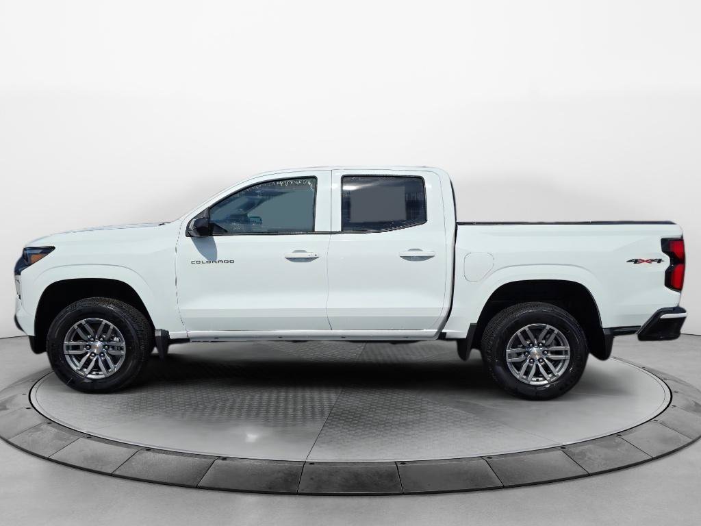 New 2026 Chevrolet Colorado LT w/ LT Convenience Package AWD/4WD image 2