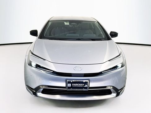Certified 2024 Toyota Prius Prime FWD image 2