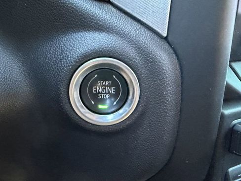 Used 2019 GMC Sierra 1500 SLT RWD image 26