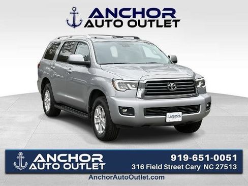 Used 2019 Toyota Sequoia SR5 image 1