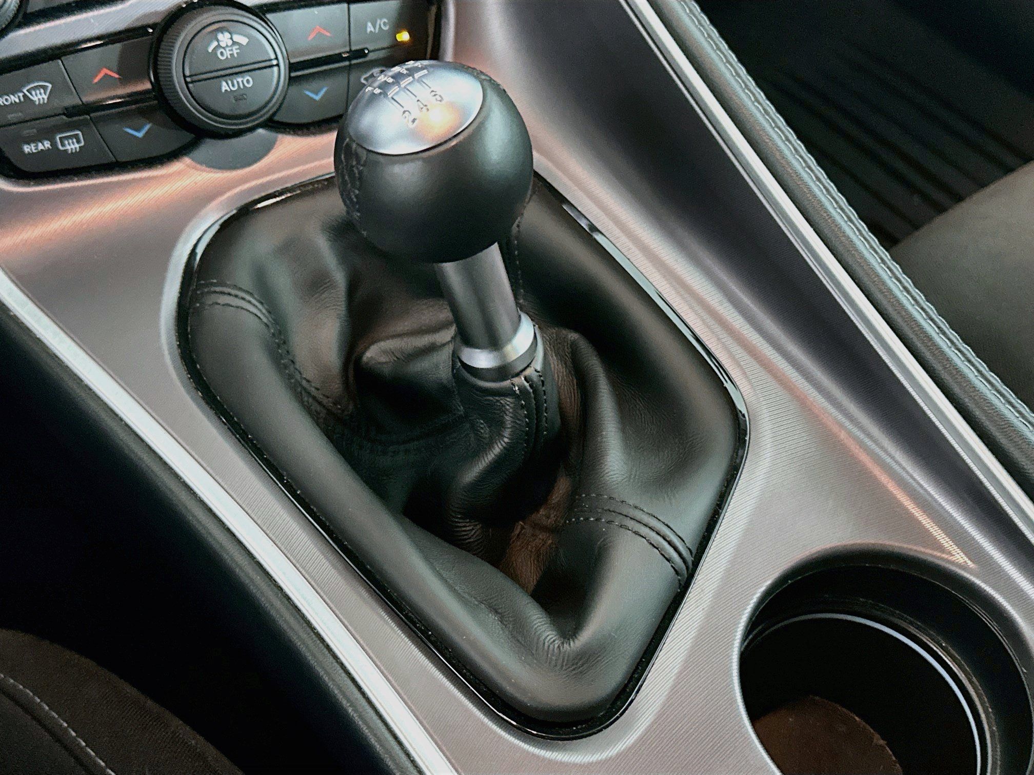 Used 2022 Dodge Challenger R/T RWD image 24