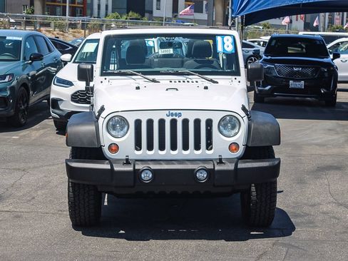 Used 2018 Jeep Wrangler Unlimited Sport S AWD/4WD image 32