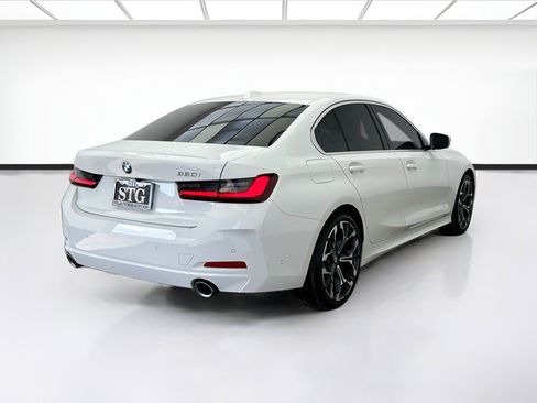 Used 2025 BMW 330i Sedan w/ Convenience Package RWD image 4