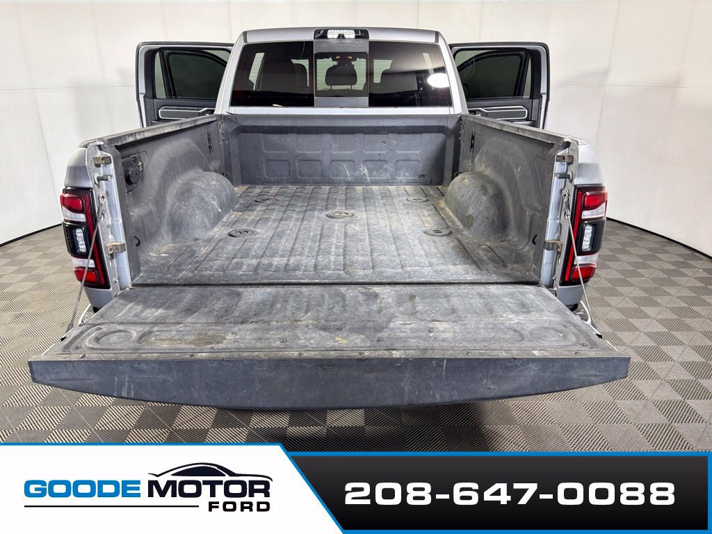 Used 2022 RAM 2500 Big Horn w/ Level C Equiment Group AWD/4WD image 22