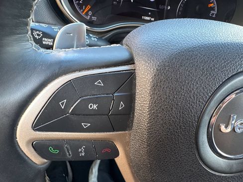 Used 2014 Jeep Grand Cherokee Overland w/ Advanced Technology Group AWD/4WD image 25