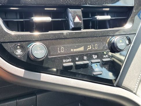 Used 2022 Toyota Camry LE AWD/4WD image 20