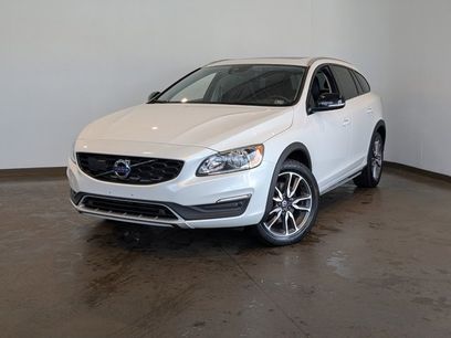 Used 2018 Volvo V60 T5 Cross Country w/ Convenience Package