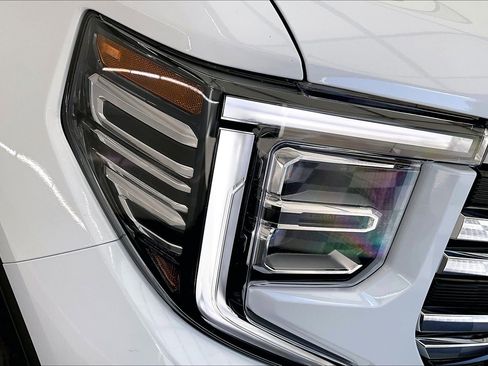 New 2026 GMC Sierra 1500 SLT w/ SLT Premium Package image 15