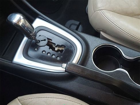 Used 2012 Chrysler 200 Limited image 14