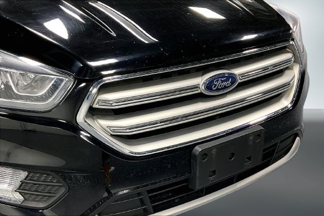 Used 2018 Ford Escape SEL w/ Canadian Touring Package FWD image 29