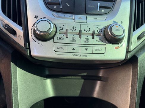 Used 2014 GMC Terrain SLT AWD/4WD image 18