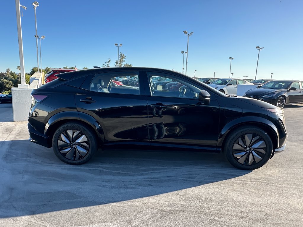 Used 2024 Nissan Ariya AWD image 9