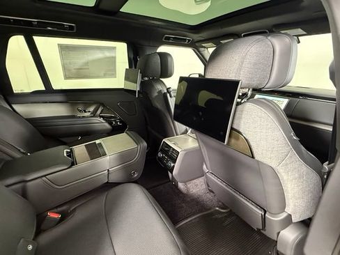 New 2026 Land Rover Range Rover SV AWD/4WD image 31