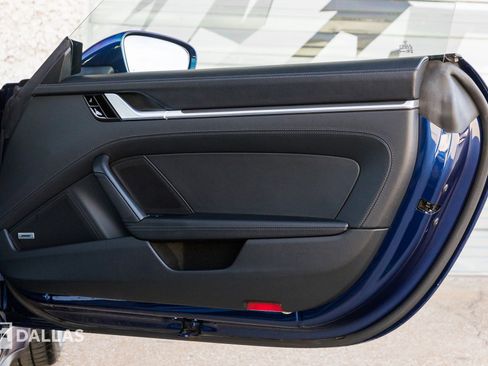 Used 2021 Porsche 911 Turbo image 35