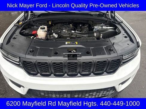 Used 2023 Jeep Grand Cherokee Altitude image 8