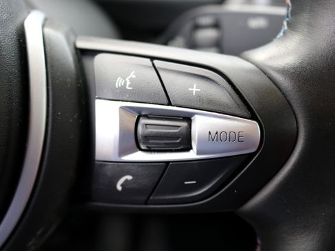 Used 2020 BMW M4 Competition w/ Competition Package image 23