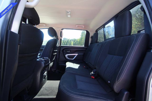 Used 2017 Nissan Titan SV AWD/4WD image 3