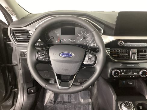 Used 2022 Ford Escape SE w/ Convenience Package image 18