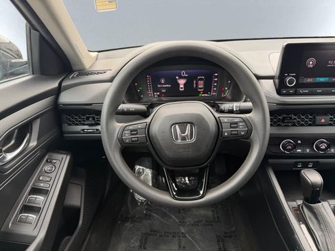 Used 2023 Honda Accord LX image 17