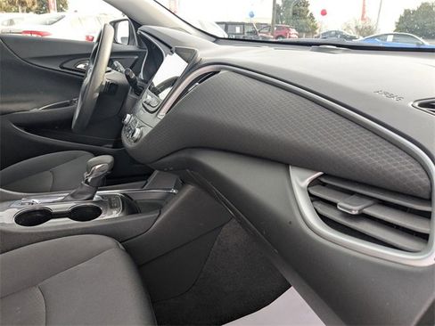 Used 2024 Chevrolet Malibu LT image 35