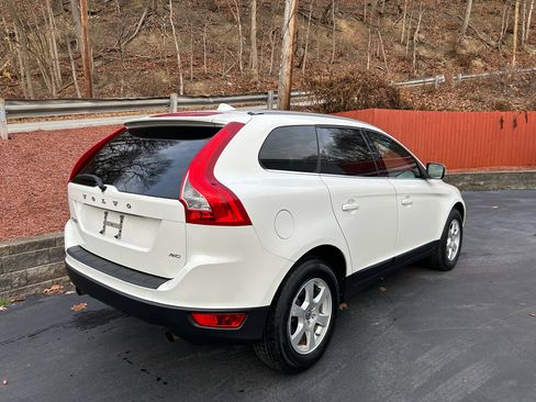 Used 2011 Volvo XC60 3.2 image 5