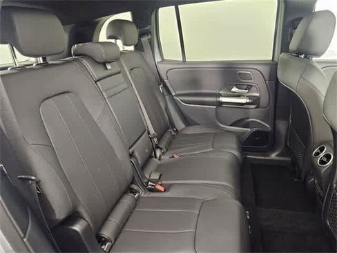 Used 2025 Mercedes-Benz GLB 250 4MATIC image 20