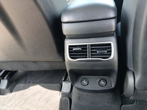 Used 2023 Hyundai Santa Fe SE FWD image 23