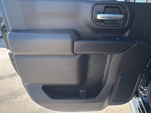 Used 2023 Chevrolet Silverado 2500 LT w/ Convenience Package image 15