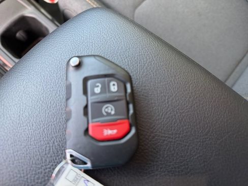 Used 2024 Jeep Wrangler Unlimited Sport AWD/4WD image 32