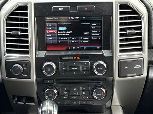 Used 2015 Ford F150 Lariat image 11