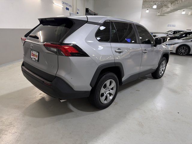 Used 2023 Toyota RAV4 LE FWD image 9