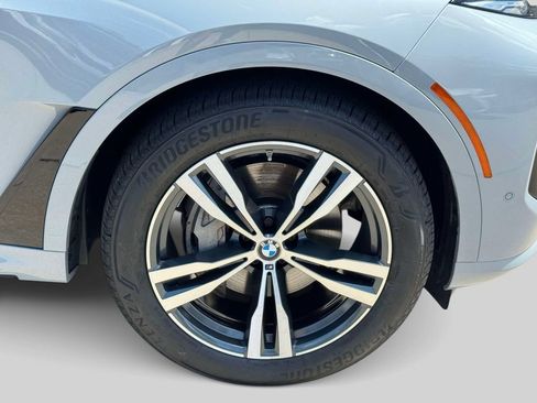 Used 2024 BMW X7 xDrive40i w/ M Sport Package AWD/4WD image 8