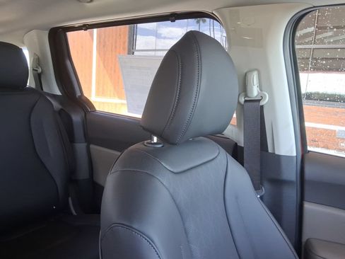 New 2026 Kia Carnival SX FWD image 27